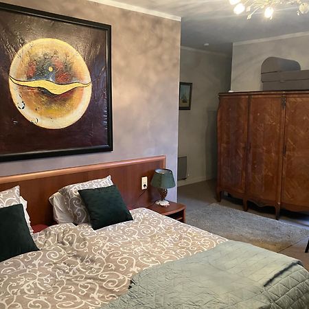 Moon River Chambre D'Hote Saint-Junien Exteriör bild